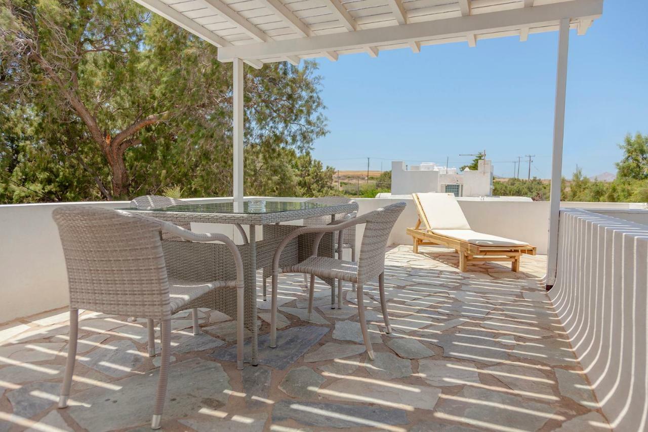 Mika Bungalows Naousa Exteriör bild